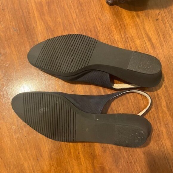 Salvatore Ferragamo Blue Suede Sling Back Pump Women's Sz 7.5B - good pre-owned - Picture 4 of 8